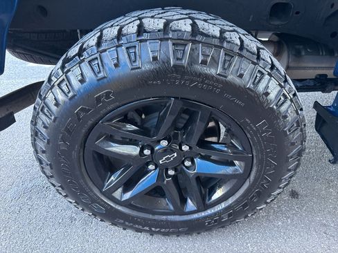 Used 2022 Chevrolet Silverado 1500 LT Trail Boss image 13