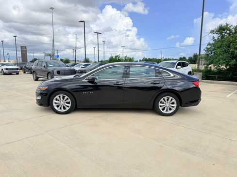 Used 2023 Chevrolet Malibu LT FWD image 32