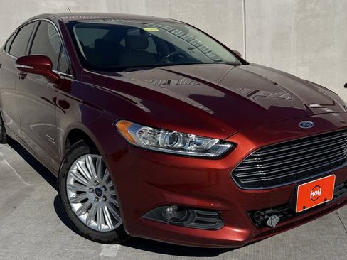 Used 2014 Ford Fusion Energi SE image 1