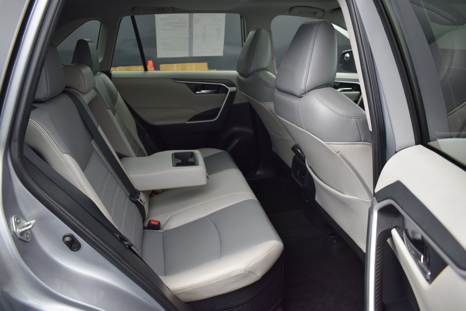 Used 2021 Toyota RAV4 XLE Premium AWD/4WD image 11