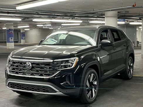 New 2026 Volkswagen Atlas Cross Sport SE image 3