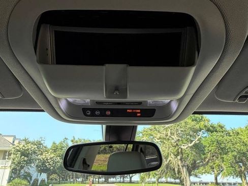 Used 2019 GMC Acadia SLT FWD image 26