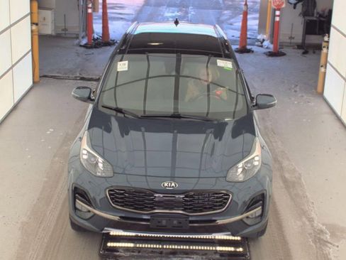 Used 2022 Kia Sportage SX image 2