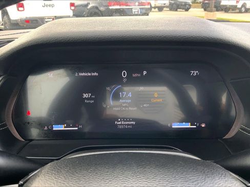 Used 2023 Jeep Grand Cherokee L Laredo image 26