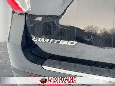 Used 2023 Ford Explorer Limited image 10