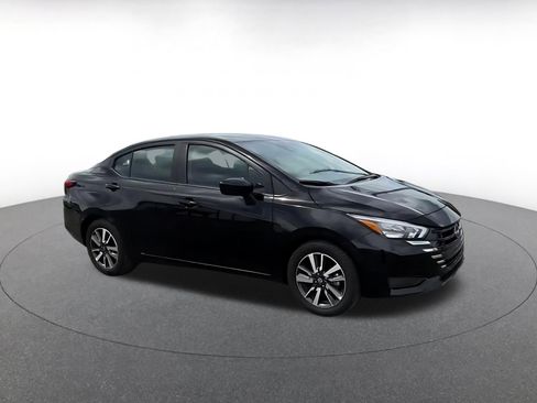 Used 2025 Nissan Versa SV FWD image 2
