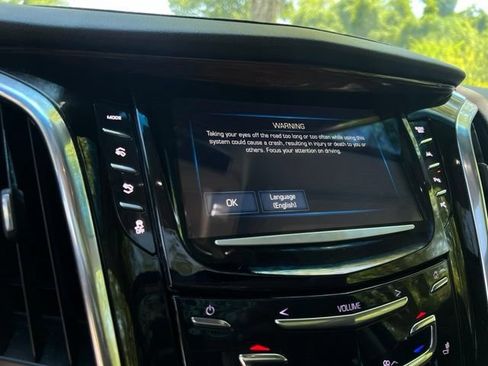 Used 2018 Cadillac Escalade ESV Premium Luxury RWD image 40
