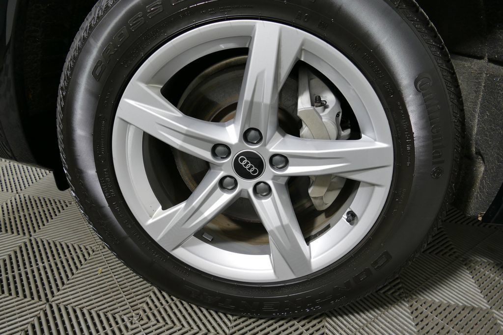 Used 2021 Audi Q5 2.0T Premium AWD/4WD image 9