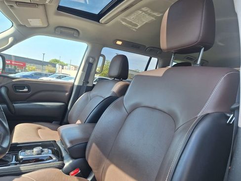 Used 2023 INFINITI QX80 Premium Select w/ Cargo Package image 10