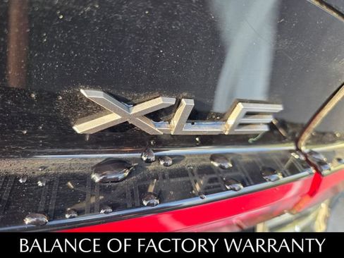 Used 2024 Toyota Prius XLE FWD image 6