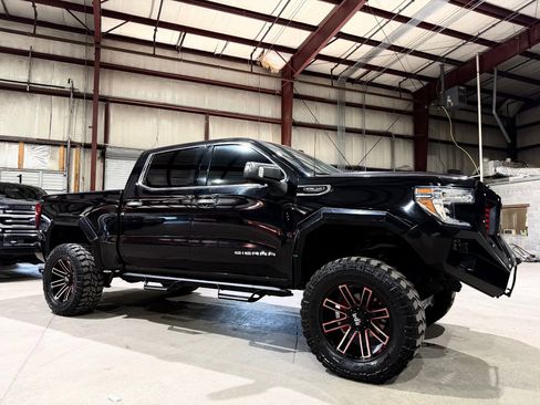 Used 2020 GMC Sierra 1500 SLT w/ SLT Premium Plus Package image 3