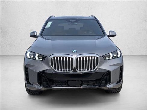 Used 2026 BMW X5 xDrive40i w/ M Sport Package image 5