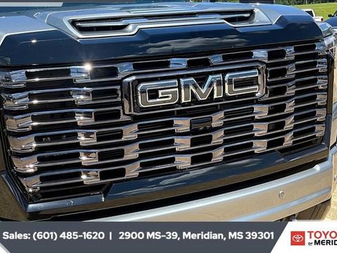 Used 2025 GMC Sierra 2500 Denali Ultimate image 21