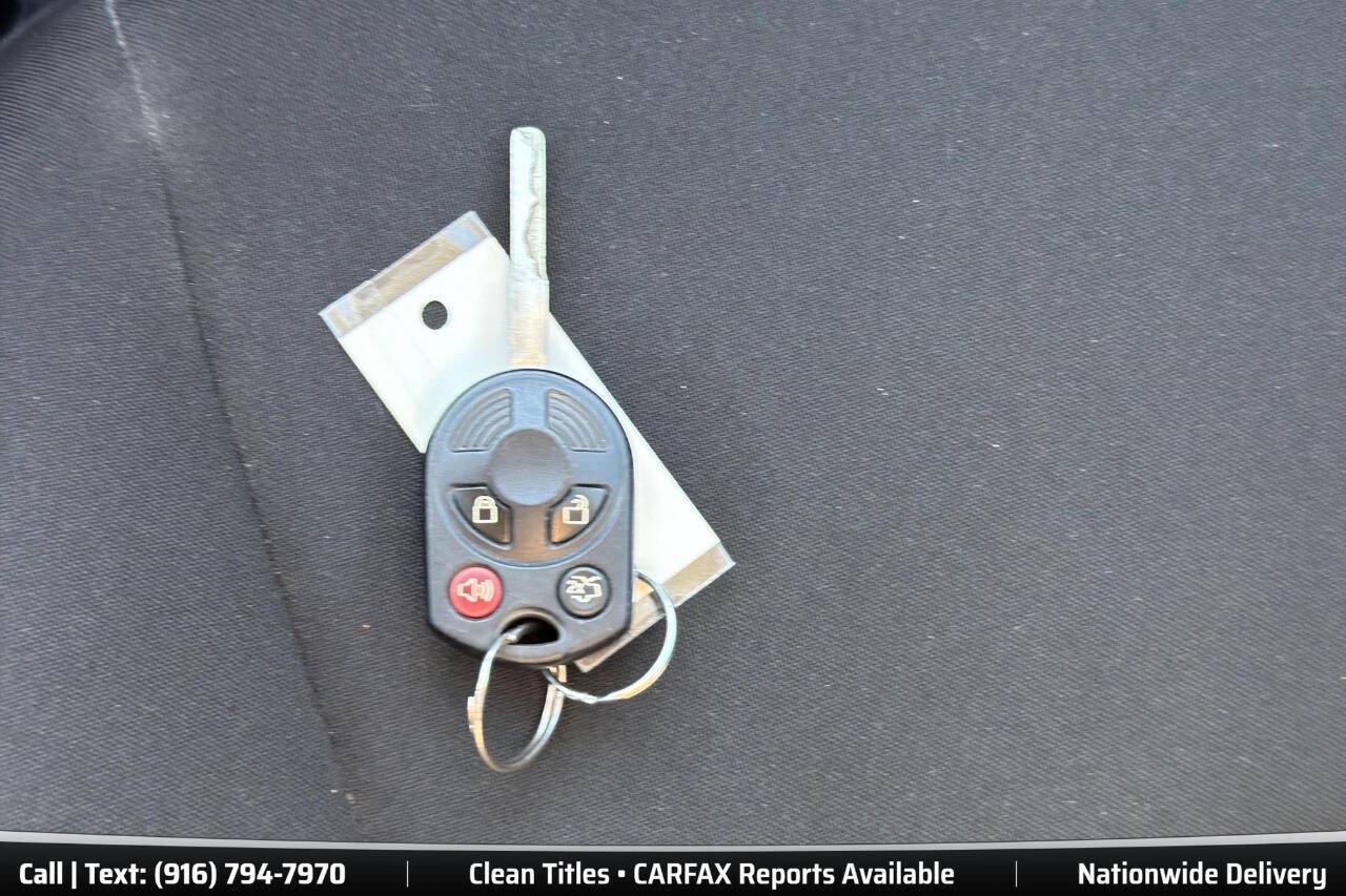 Used 2018 Ford Focus SE FWD image 14