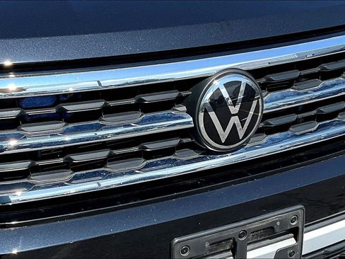 Used 2023 Volkswagen Atlas SE AWD/4WD image 24