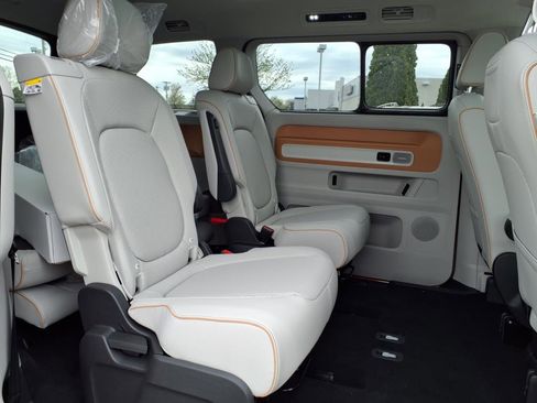 New 2025 Volkswagen ID. Buzz 1st Edition image 7