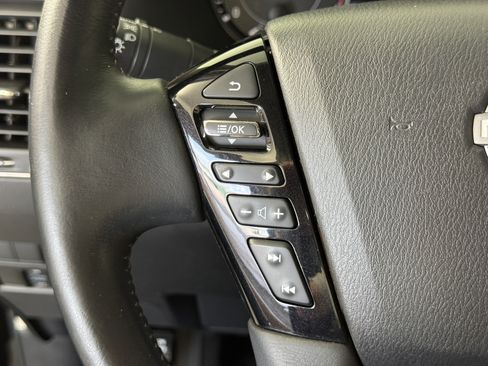 Used 2021 Nissan Armada SL w/ Captain's Chairs Package RWD image 24