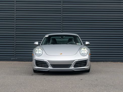 Certified 2019 Porsche 911 Carrera 4S AWD/4WD image 11