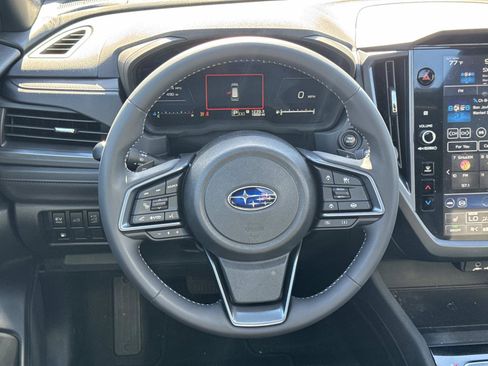 Used 2025 Subaru Forester Limited image 10