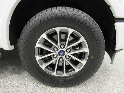 Used 2020 Ford F150 XLT w/ Equipment Group 302A Luxury AWD/4WD image 13