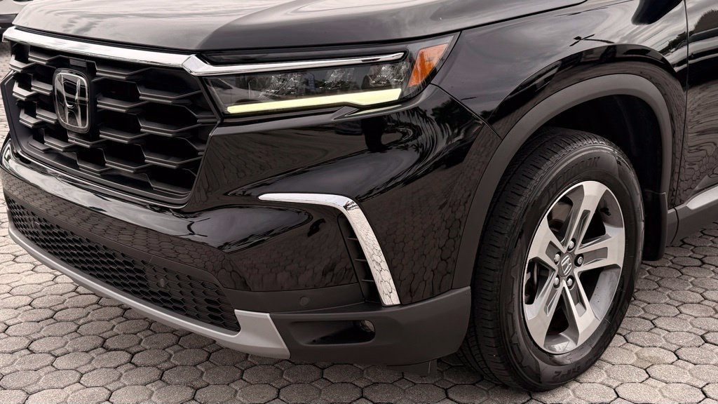 Used 2024 Honda Pilot EX-L image 16