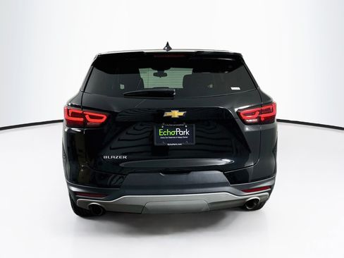 Used 2025 Chevrolet Blazer LT FWD image 7