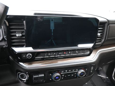 Certified 2022 Chevrolet Silverado 1500 LT image 15