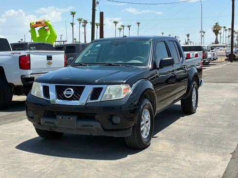 Used 2017 Nissan Frontier SV AWD/4WD image 1