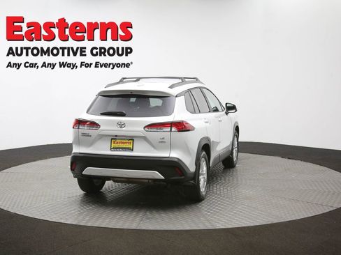 Used 2023 Toyota Corolla Cross LE image 39