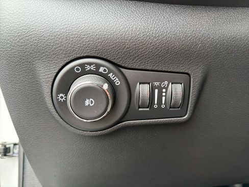 New 2026 Jeep Compass Latitude image 41