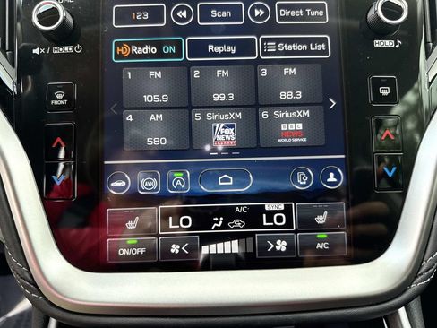 Used 2025 Subaru Outback Premium AWD/4WD image 29
