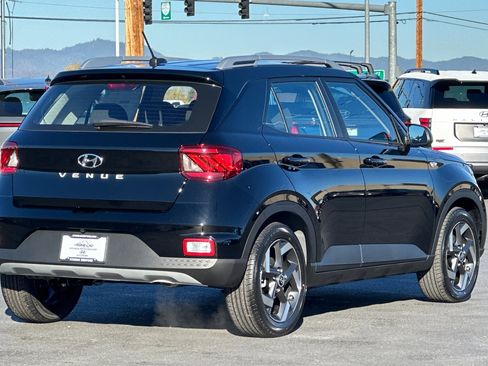 New 2026 Hyundai Venue SEL image 4
