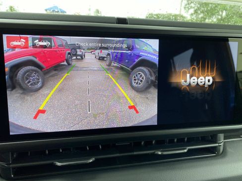 New 2026 Jeep Wrangler Unlimited Sahara w/ Whitecap Package AWD/4WD image 14