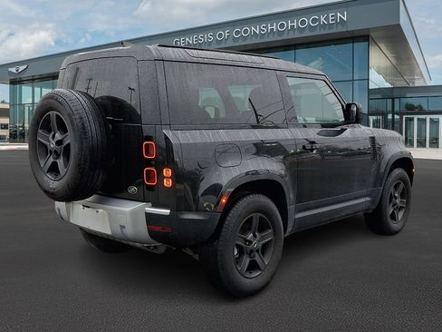 Used 2023 Land Rover Defender 90 S image 6