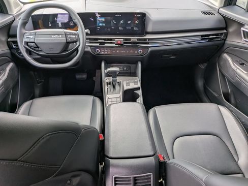 Certified 2026 Kia Sportage EX w/ EX Panorama Roof Package FWD image 15