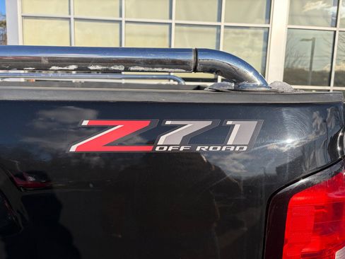 Used 2015 GMC Sierra 2500 SLE w/ SLE Preferred Package image 17