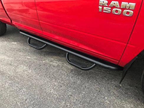 Used 2017 RAM 1500 Classic SLT image 41