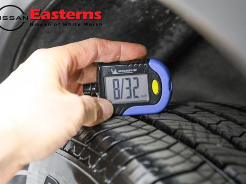 Used 2023 Nissan Rogue SV image 25