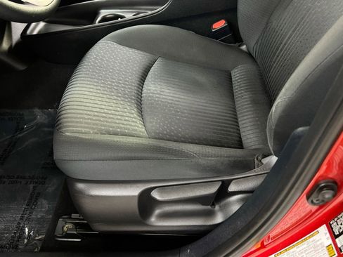 Used 2017 Toyota Prius Two image 18