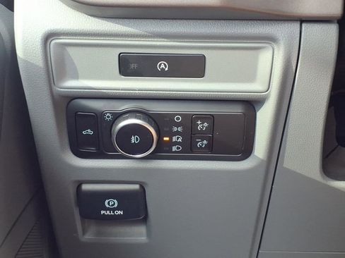 Used 2025 Ford F150 XLT w/ Equipment Group 301A Standard AWD/4WD image 18