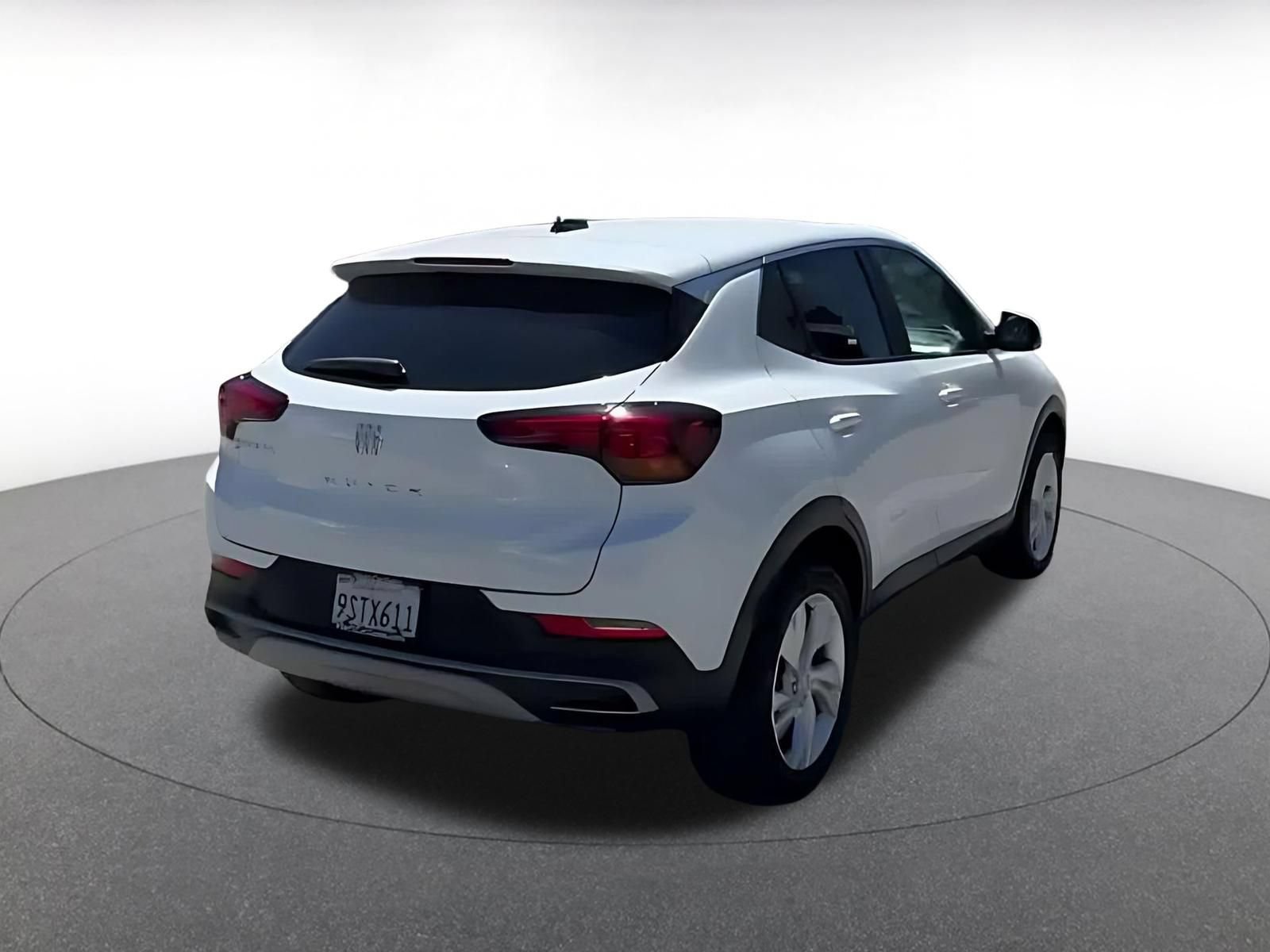 Used 2025 Buick Encore GX Preferred AWD/4WD image 13