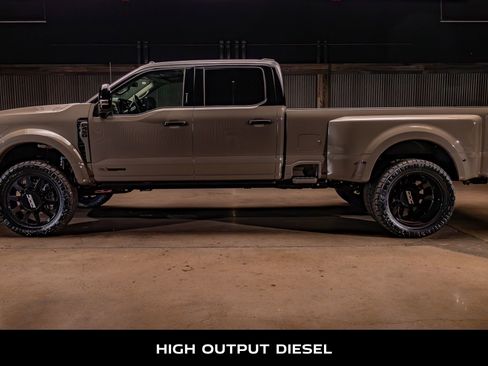 Used 2026 Ford F450 Platinum w/ Platinum Plus Package AWD/4WD image 6