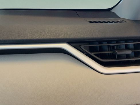 Certified 2025 Toyota RAV4 XLE w/ Convenience Package FWD image 42
