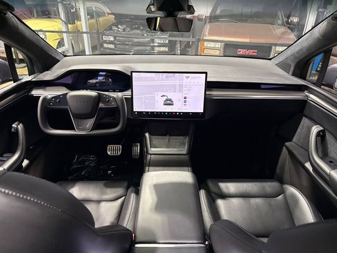 Used 2022 Tesla Model X Plaid AWD/4WD image 11