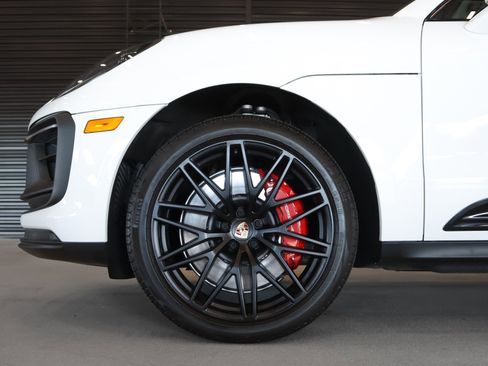 Used 2025 Porsche Macan GTS image 12