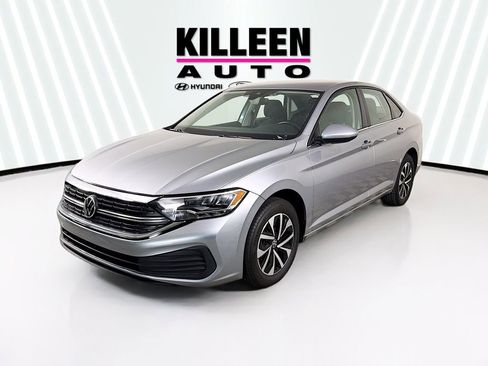 Used 2024 Volkswagen Jetta S FWD image 3