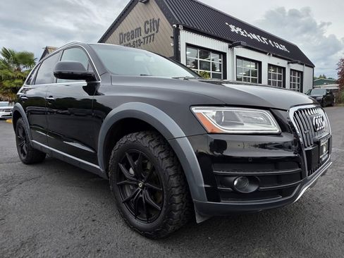 Used 2017 Audi Q5 2.0T Premium Plus w/ Technology Package image 3