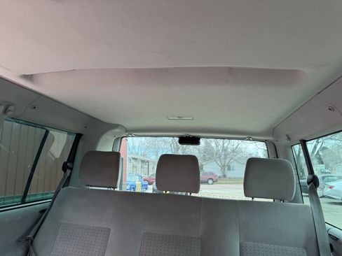 Used 2003 Volkswagen Eurovan MV FWD image 14