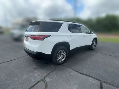Used 2024 Chevrolet Traverse LT AWD/4WD image 8