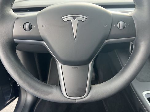 Used 2023 Tesla Model Y Long Range AWD/4WD image 8